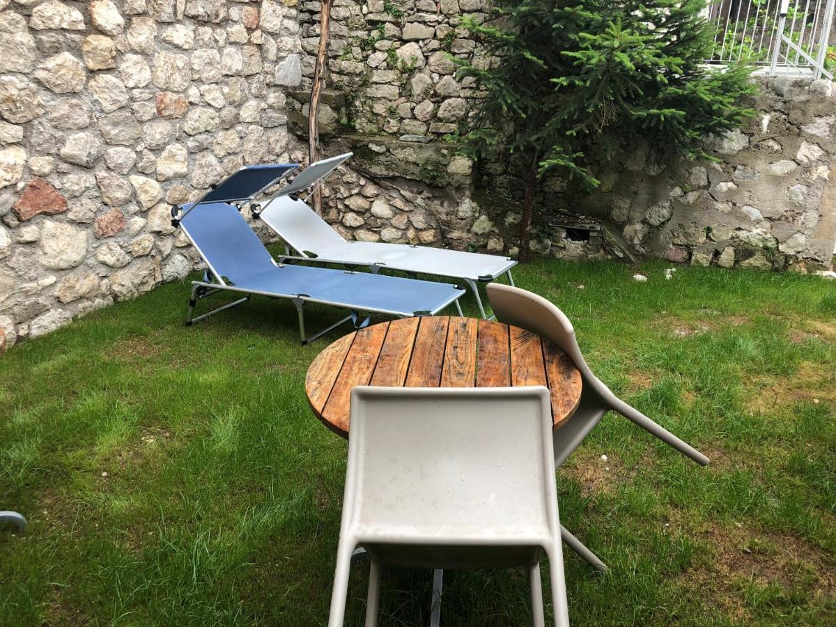 Ca De L'Angelon Aparthotel Brenzone sul Garda Buitenkant foto