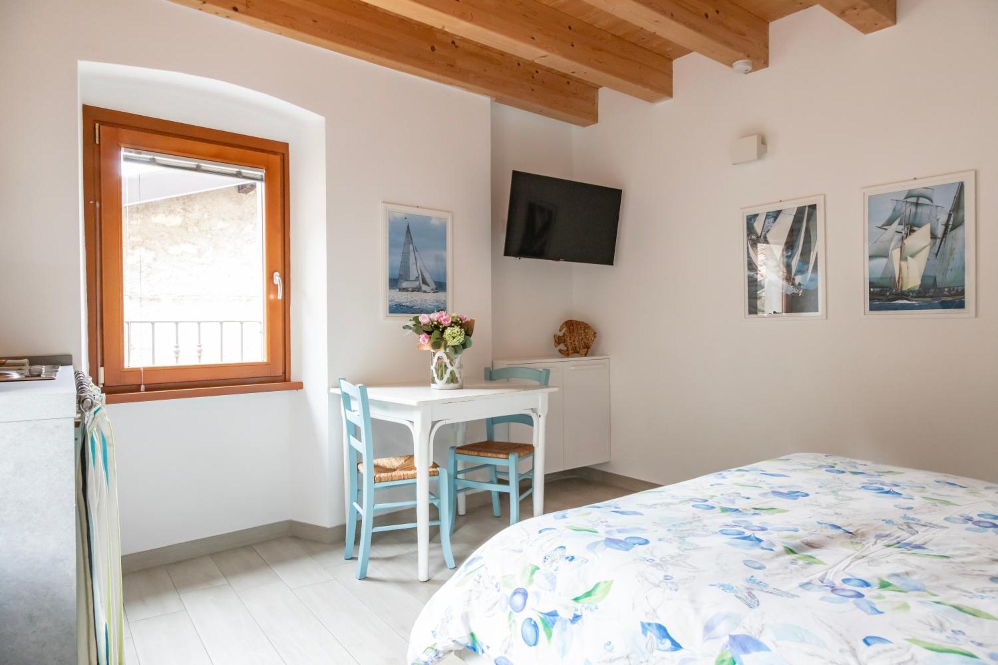 Ca De L'Angelon Aparthotel Brenzone sul Garda Kamer foto