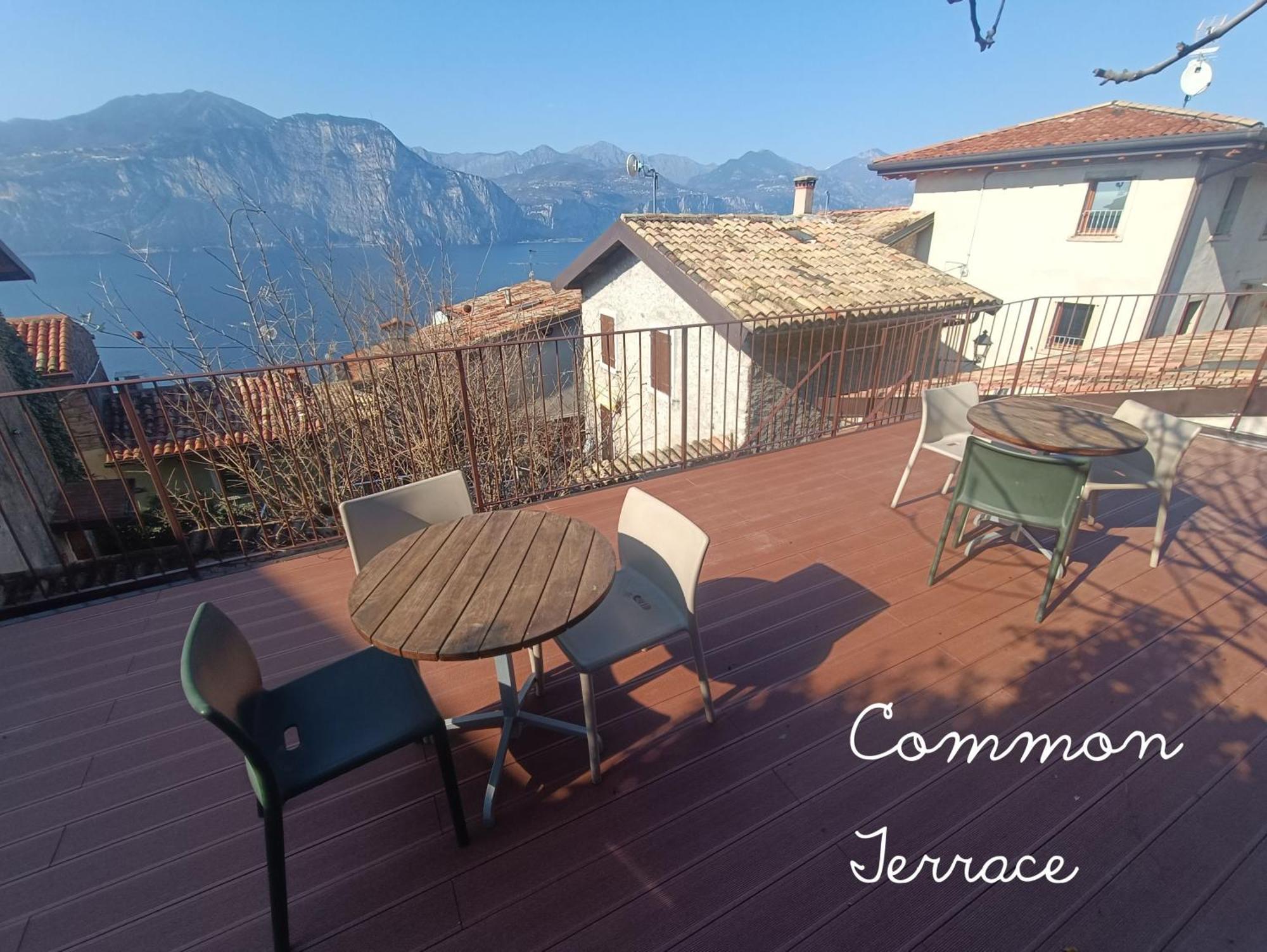 Ca De L'Angelon Aparthotel Brenzone sul Garda Buitenkant foto